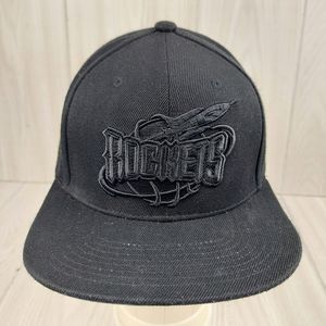 Houston Rockets Mitchell & Ness Hat Cap NBA HWC Snapback All‎ Black Blackout